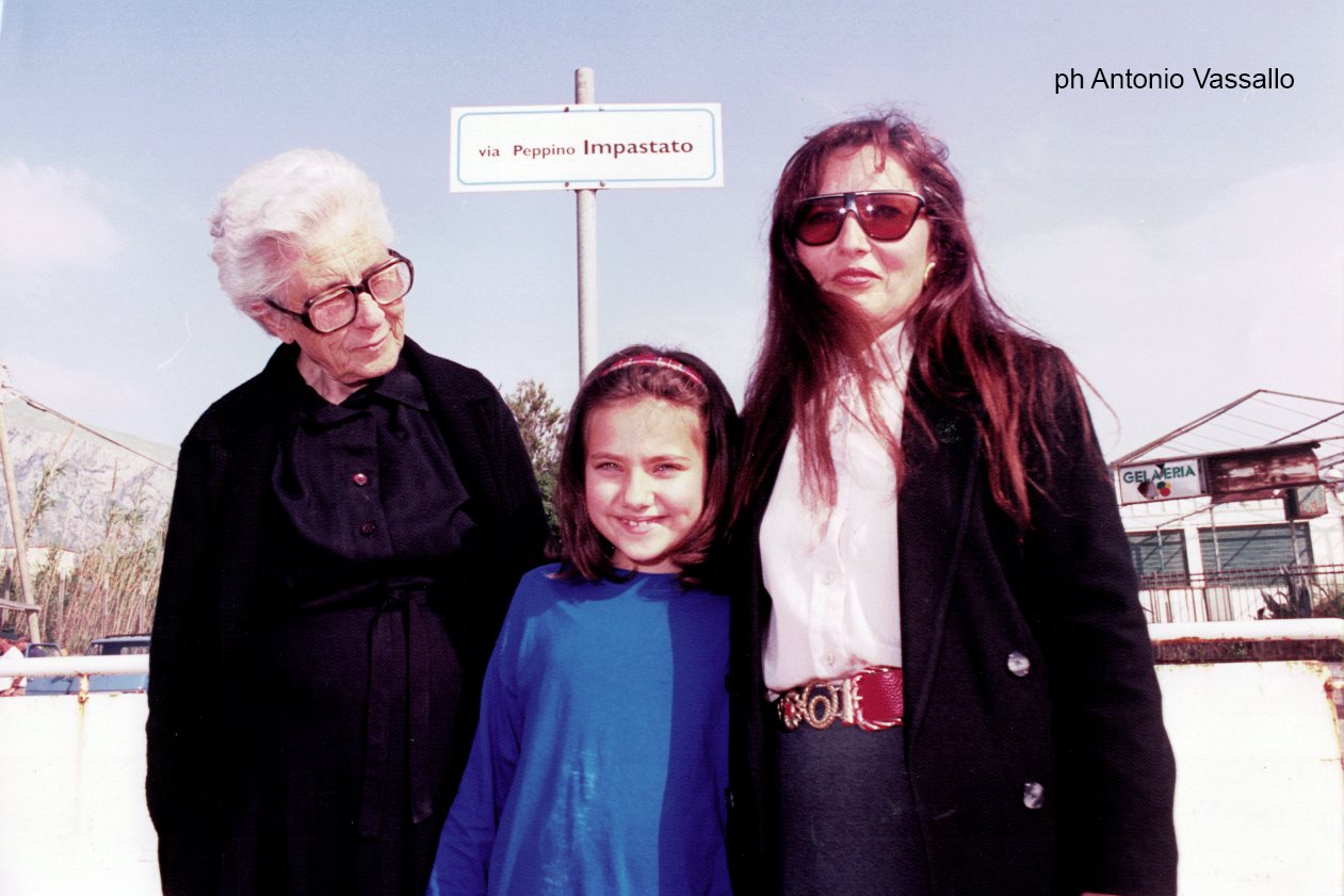 foto luisa con mamma e nonna